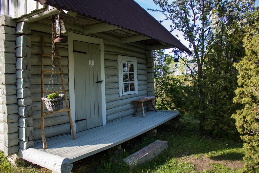 Вилла Kuusetuka Tourism Farm Pahkla Экстерьер фото